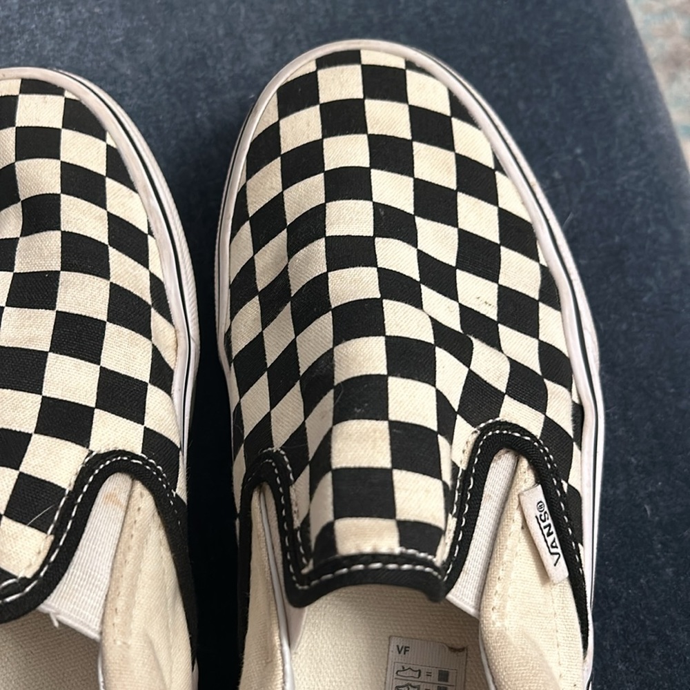 Vans - Picture 3 of 10